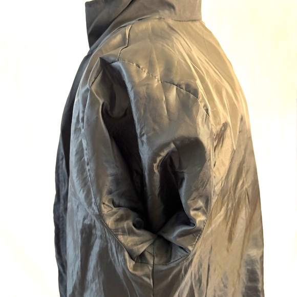 Mondetta Black Quilted Hooded Jacket - Picture 7 of 9